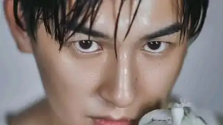 (杨旭文)肌肉背心