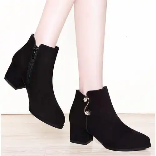 大东短靴女真皮加绒中跟2020年新款秋冬女鞋磨砂靴子女粗跟高跟鞋