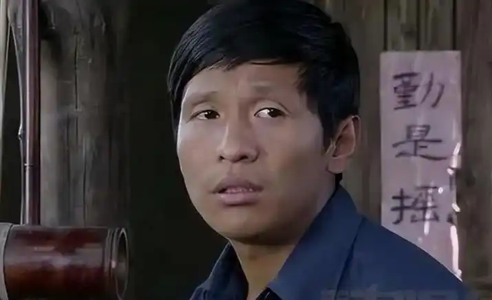 回顾宋小宝:成名后抛弃霍晓红,再婚娶粉丝王雪,如今成人生赢家