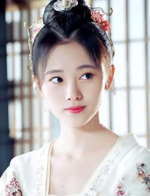 鞠婧祎图片高清唯美古装(鞠婧祎图片高清唯美古装如意芳菲)-天晟网