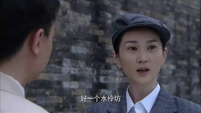 围屋里的桃花:夏禾女扮男装,为了戏子连生意都不做了,气坏父亲-影视综