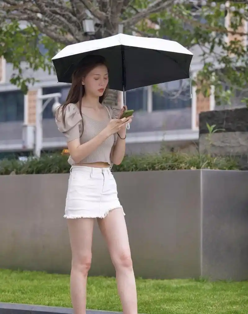 白色短裤,清凉一夏!
