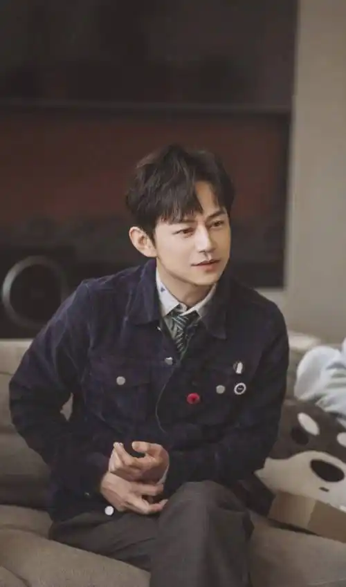 49岁的何炅,不必遗憾了_节目_音乐_能力