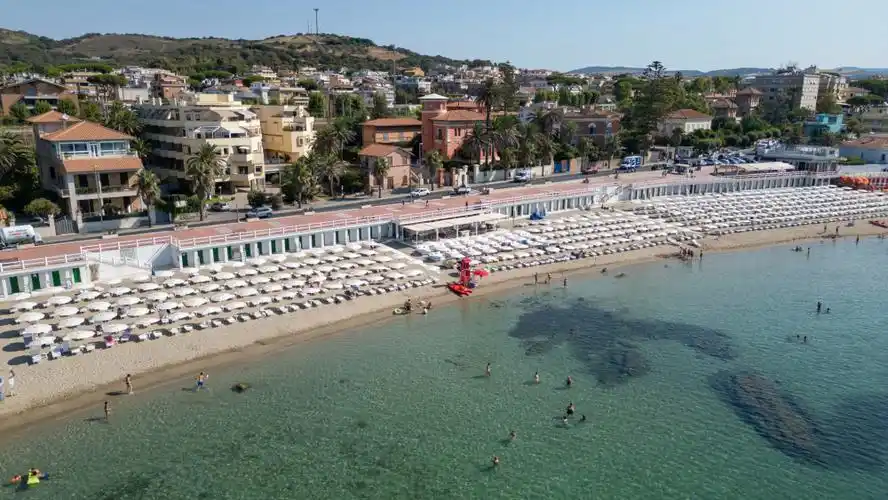 意大利:海边休闲