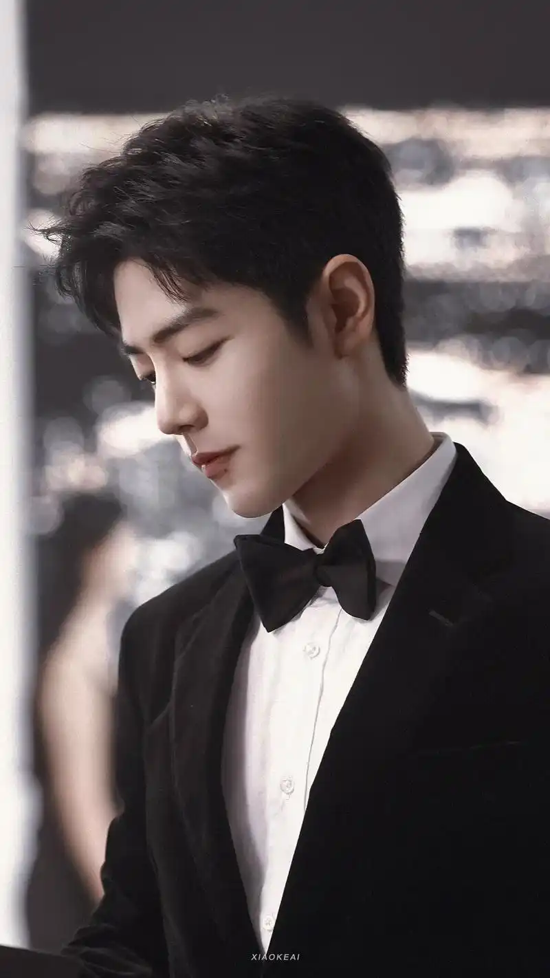 肖战 #日常见肖战 这过分优越的侧脸啊! - 抖音