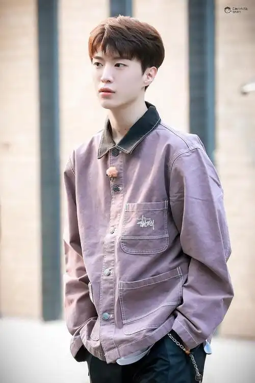 潮流合伙人范丞丞1117上班