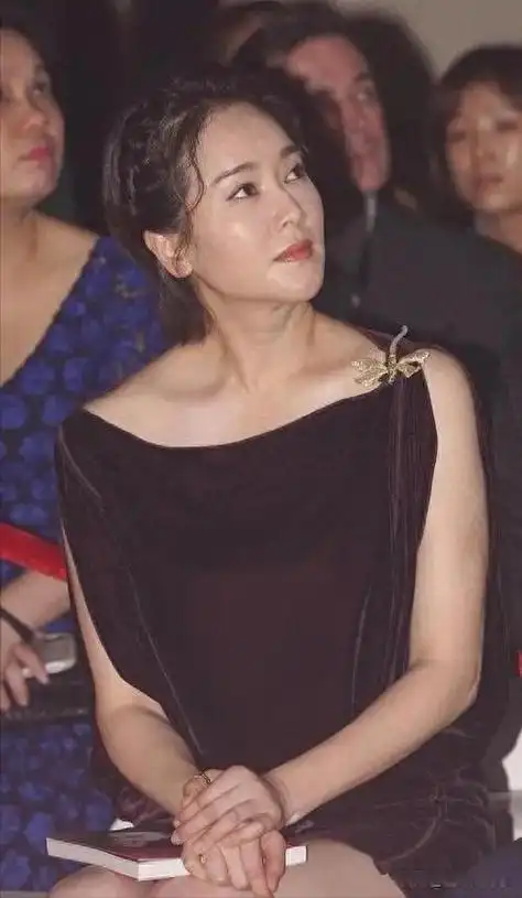 体操冠军左小青退役当演员嫁大20岁百亿富豪终离婚今怎样