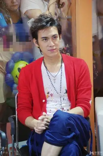 男友为争宠富家女把我当备胎