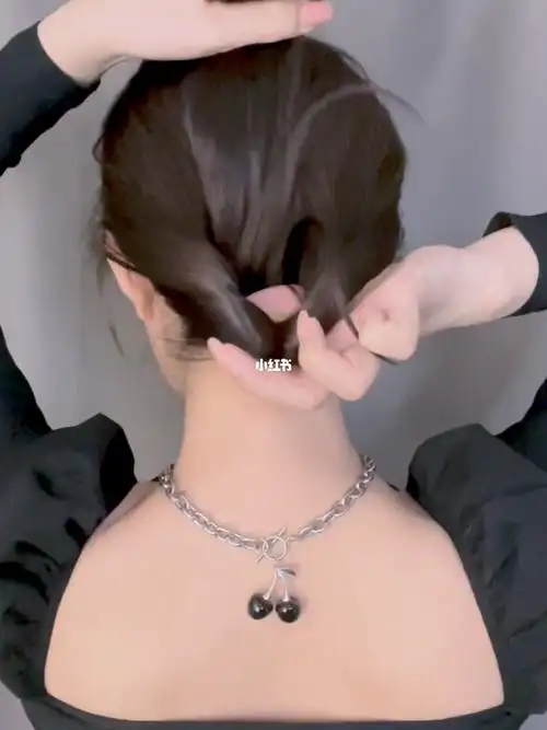 头发长头发多鲨鱼夹要怎么夹?#发型教程  #抓夹用法