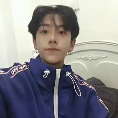 15岁帅哥图片头像真实照片高清_男生头像_头像屋