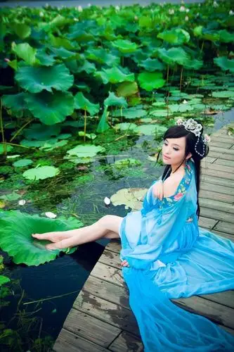 所属相册:古装人物素材 照片名称:醉红颜12 所属相册:古装人物素材