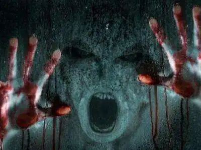 男人喜欢沾花惹草,女人扮鬼吓死男友的恐怖片,谈个恋爱容易吗?