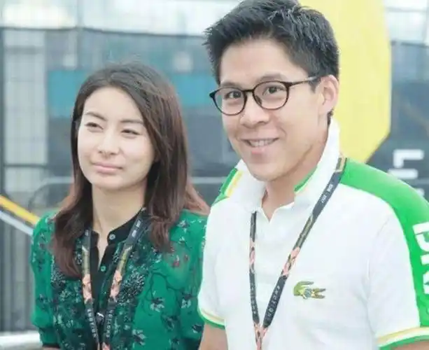 近期,我国体育界盛传过往奥运金牌得主郭晶晶与丈夫霍启刚的众多佳话