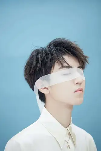 王俊凯高清无水印美图