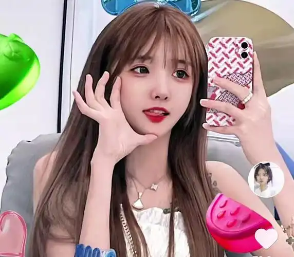 套路璐个人资料简介百万网红套路璐真容曝