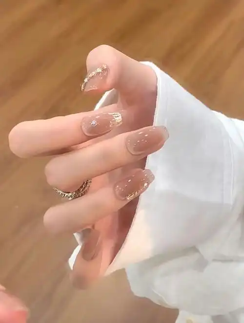 100 款显白显嫩夏日美甲!一口气挑到爽!