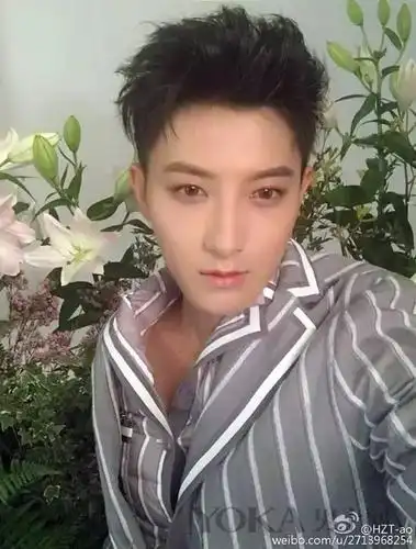 素颜男神吴亦凡其实有点瑕疵更有味