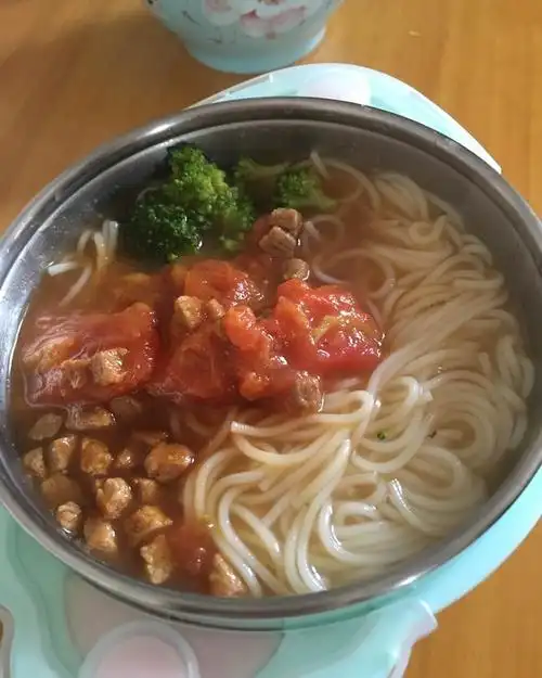 面 番茄牛肉面 宝红中做的番茄牛肉面 赞 牛肉,番茄,面条,葱,老姜