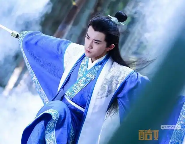 易烊千玺个人资料简介 易烊千玺《思美人》剧照