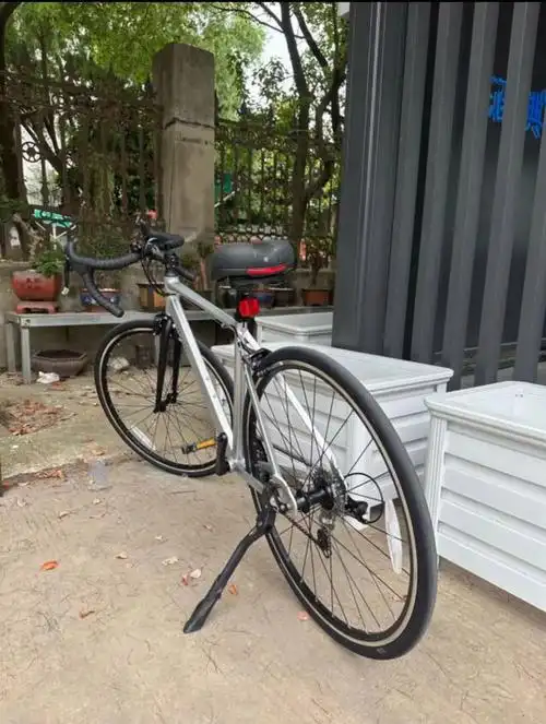 迪卡侬公路车怎么样 迪卡侬公路自行车:高颜值的运动利器_什么值得买