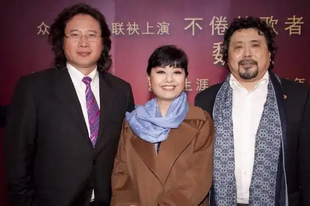 国家一级演员,初婚闪婚闪离,二婚法国贵族,老公却为她定居中国