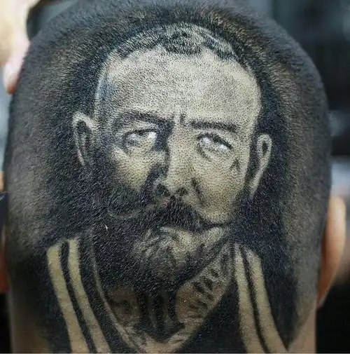 男生在鬓角刻什么图案好看?