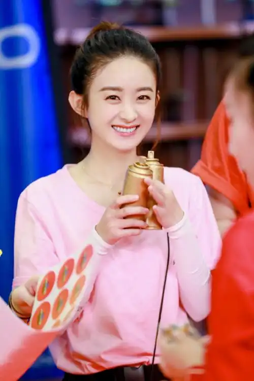 赵丽颖超话#365天安利赵丽颖#【晚安问候·八月综艺美图篇】成功的