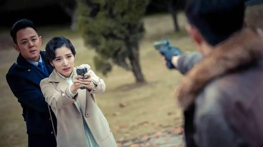 由祝东宁执导,何明翰,刘庭羽等主演的年代战争电视剧《铁血荣耀》将于