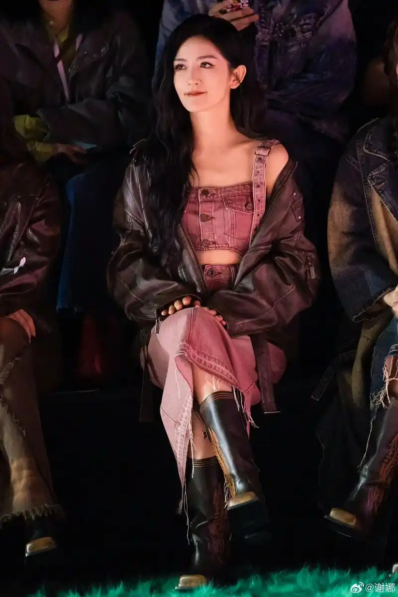 谢娜上海时装周.姐姐巨美!姐姐把我美疯了!啊啊啊啊啊啊啊啊啊 - 抖音