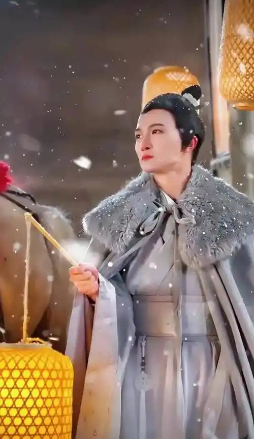 周深变装秀:春晚的舞台魅力_观众_传统_造型