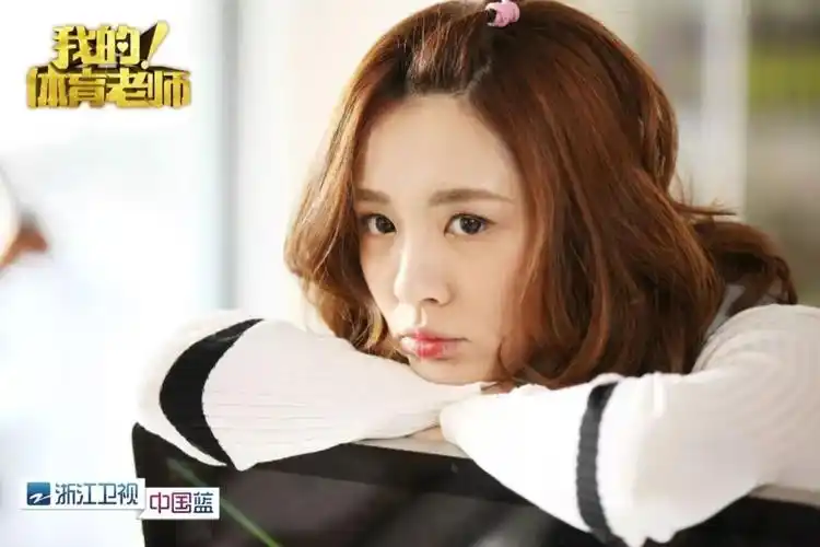 张嘉译变"蠢萌"潮叔与王晓晨上演"龄差爱" !