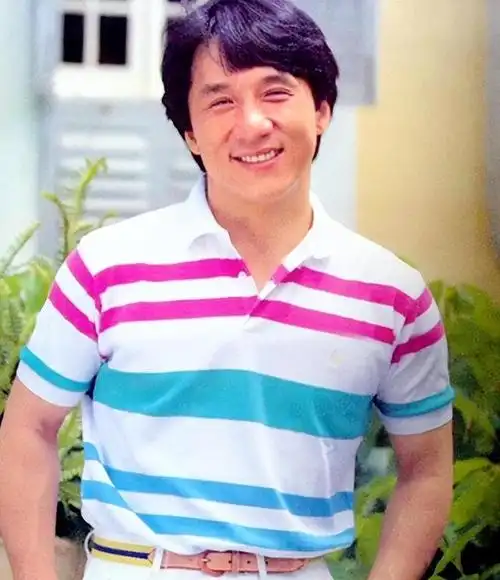 一代英雄就此落幕70岁成龙老到不敢认成功背后的付出太大