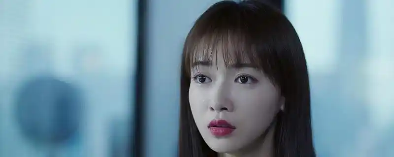 正青春吴谨言和谁在一起了