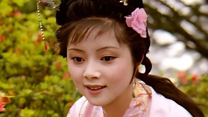 《聊斋》,剧中的妆容造型,居然比"宝姐姐"还要美_张俪_凤阳_红楼梦