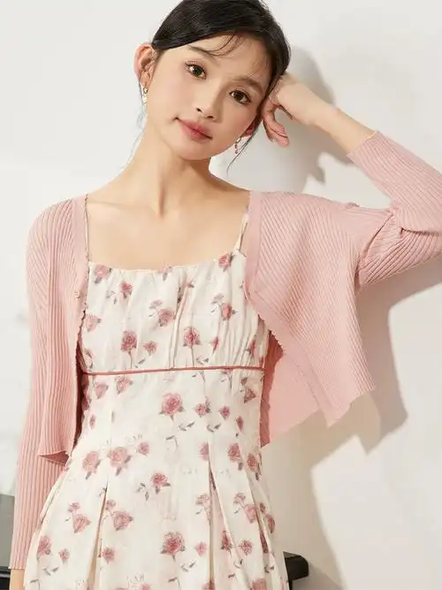 ief套装2024春夏新款法式气质浪漫茶歇小碎花毛织里外套裙两件套