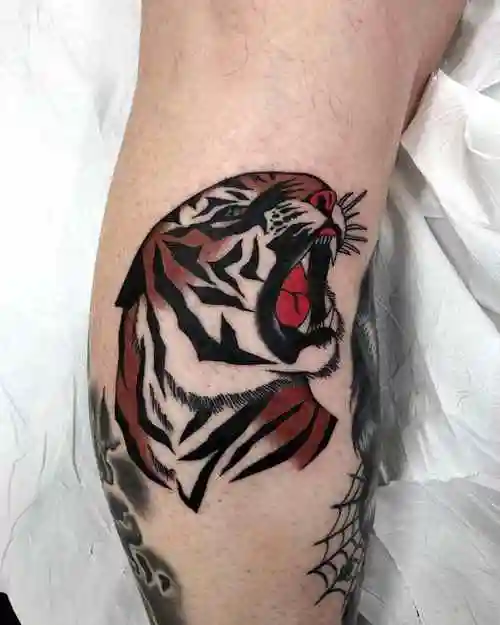 小臂黑灰虎纹身图案 - 深圳纹彩刺青