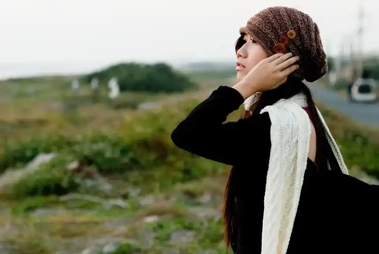 高清忧伤女生图片