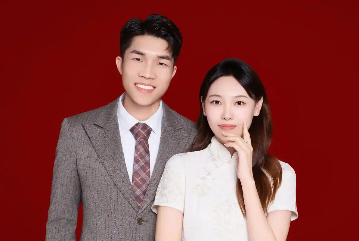 结婚登记照|以爱之名 共度余生结婚登记照.真正赋予照片意义的 - 抖音