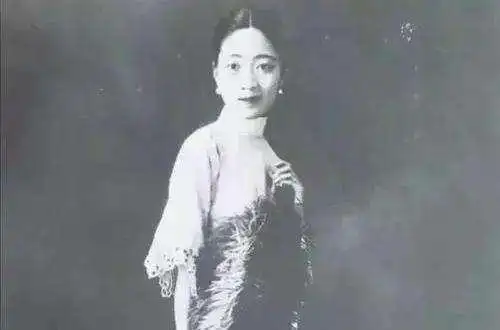 袁世凯讥讽小妾沈玉英妓女还想当皇后被怼流氓不也当皇上了