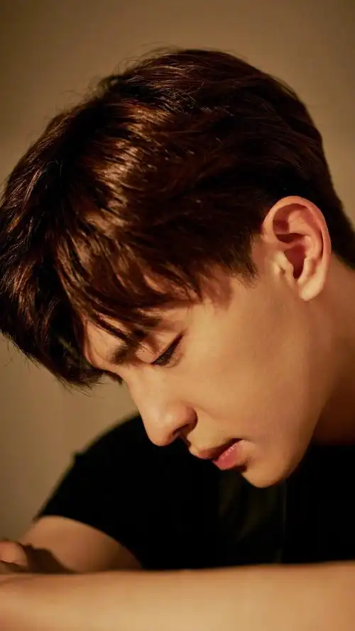 邓伦个性帅气写真,高清图片,手机锁屏桌面-壁纸族