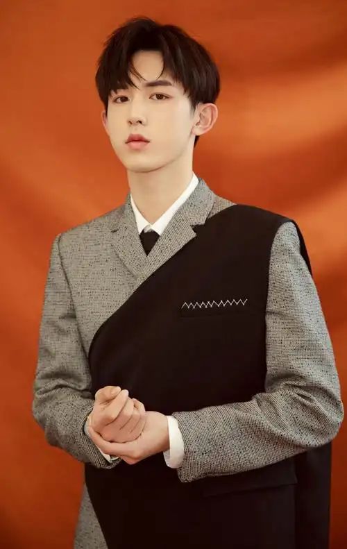 郭俊辰微博之夜帅气写真图片47