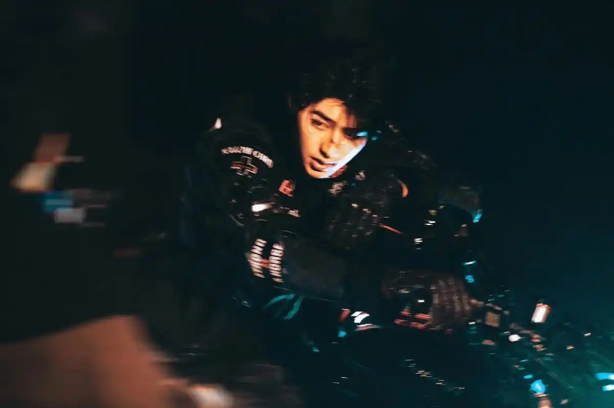 蔡徐坤机车照.#蔡徐坤新歌rideordie #蔡徐坤ins - 抖音