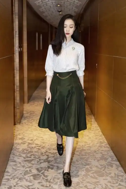 明星穿搭红榜 | 女明星的夏季穿搭,凉爽又时髦