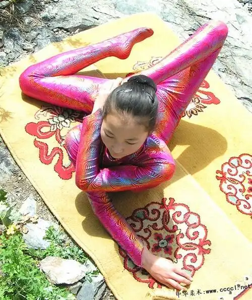 蒙古双人被动柔术(19)