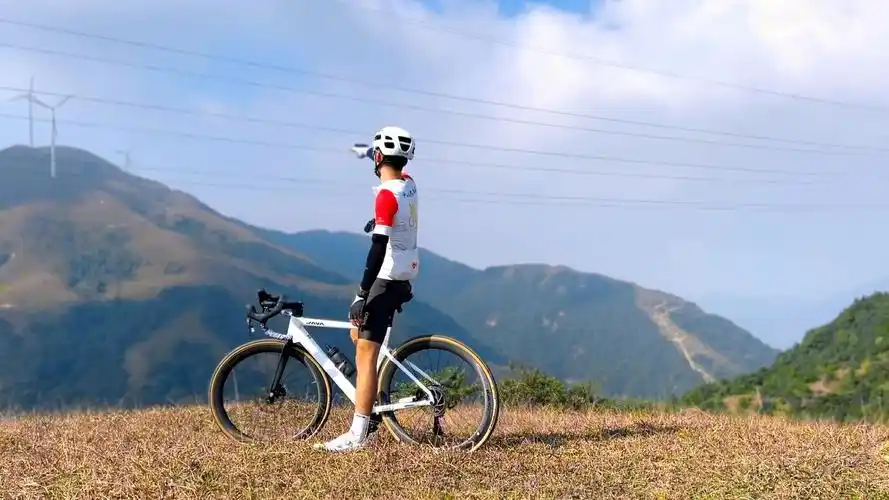 骑车不就是为了去看好看的风景吗#公路车 #爱生活爱骑行 #让骑行成为