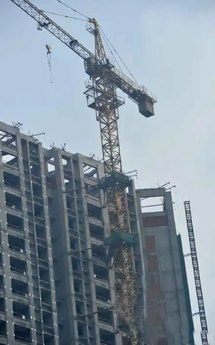 四川成都工地电梯高空坠落事故 4人死亡