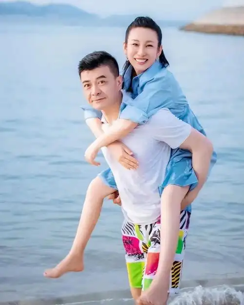 2014年,王新军和秦海璐在北京举办了婚礼.