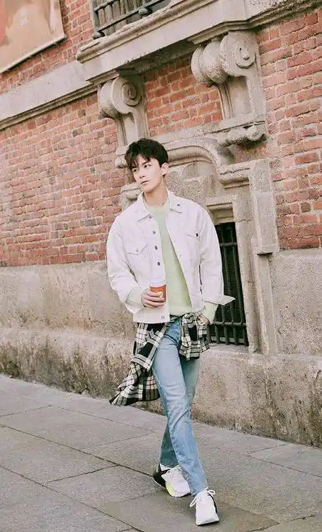 1米82的吴磊遇上tfboy4人身高参差不齐是谁的身高说了谎