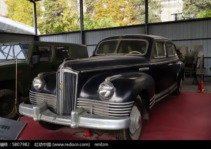 苏联造吉斯115型轿车