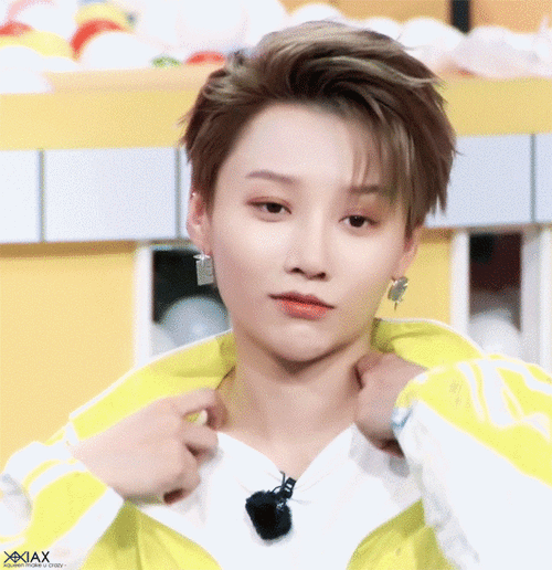 还是皱眉,都是非常漂亮的小表情93@the9-刘雨昕